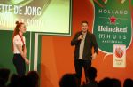 Schiphol 21 februari 2022
De olympische sporters en medaille winnaars komen terug uit Peking en worden gehuldigd in het Hilton Hotel. Antoinette de Jong met verloofde / vriend