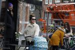 Amsterdam 15 februari 2022
Birgit Schuurman en haar vriend Sander v Haarlem  achter de kinderwagen met daarin hun zoontje Jimi in Amsterdam Zuid