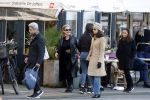 Amsterdam 26 februari 2022
Connie Witteman en haar dochter Constanza Breukhoven met kinderen in Biro in Amsterdam zuid