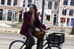 Amsterdam 15 februari 2022
Edwin Oudshoorn met hoed op de fiets in Amsterdam
