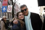 Amsterdam 26 februari 2022
Emile Ratelband met zijn dochter op de pc hooftstraat