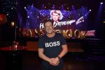 Amsterdam 22 februari 2022
Hans Klok viert zijn 53e verjaardag in the Harbour Club. Later op de avond vraagt hij zijn partner Dann v Ling ten huwelijk. Gerard Joling