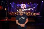 Amsterdam 22 februari 2022
Hans Klok viert zijn 53e verjaardag in the Harbour Club. Later op de avond vraagt hij zijn partner Dann v Ling ten huwelijk. Gerard Joling