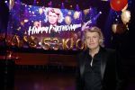 Amsterdam 22 februari 2022
Hans Klok viert zijn 53e verjaardag in the Harbour Club. Later op de avond vraagt hij zijn partner Dann v Ling ten huwelijk.