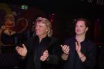 Amsterdam 22 februari 2022
Hans Klok viert zijn 53e verjaardag in the Harbour Club. Later op de avond vraagt hij zijn partner Dann v Ling ten huwelijk.