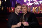Amsterdam 22 februari 2022
Hans Klok viert zijn 53e verjaardag in the Harbour Club. Later op de avond vraagt hij zijn partner Dann v Ling ten huwelijk.
