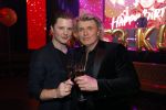 Amsterdam 22 februari 2022
Hans Klok viert zijn 53e verjaardag in the Harbour Club. Later op de avond vraagt hij zijn partner Dann v Ling ten huwelijk.