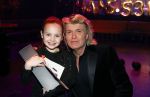 Amsterdam 22 februari 2022
Hans Klok viert zijn 53e verjaardag in the Harbour Club. Later op de avond vraagt hij zijn partner Dann v Ling ten huwelijk. Hans Klok met de dochter van Nathalie de Hoop