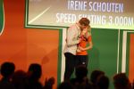 Schiphol 21 februari 2022
De olympische sporters en medaille winnaars komen terug uit Peking en worden gehuldigd in het Hilton Hotel. Irene Schouten met partner vriend Verloofde Dirkjan Mak