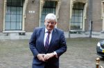 Den Haag 22 februari 2022
De nederlandse medaille winnaars zijn te gast van Premier Mark Rutte voor een lunch in de ridderzaal.
Aanwezig oa Irene Schouten Suzanne Schulting Ireen Wust Thomas Krol Antoinette de Jong Marijke Groenewoud Selma Poutsma Yara v kerkhof Xandra Velzeboer Kimberley Bos Patrick Roest en Kjeld Nuis. Buregemeester Jan v Zanen
