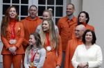 Den Haag 22 februari 2022
De nederlandse medaille winnaars zijn te gast bij Koning Willem Alexander en Koningin Maxima op paleis Noordeinde. Aanwezig oa Irene Schouten Suzanne Schulting Ireen Wust Thomas Krol Antoinette de Jong Marijke Groenewoud Selma Poutsma Yara v kerkhof Xandra Velzeboer Kimberley Bos Patrick Roest en Kjeld Nuis