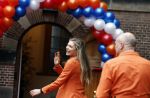 Den Haag 22 februari 2022
De nederlandse medaille winnaars zijn te gast van Premier Mark Rutte voor een lunch in de ridderzaal.
Aanwezig oa Irene Schouten Suzanne Schulting Ireen Wust Thomas Krol Antoinette de Jong Marijke Groenewoud Selma Poutsma Yara v kerkhof Xandra Velzeboer Kimberley Bos Patrick Roest en Kjeld Nuis