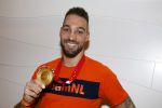 Schiphol 21 februari 2022
De olympische sporters en medaille winnaars komen terug uit Peking en worden gehuldigd in het Hilton Hotel. Kjeld Nuis