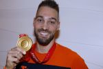 Schiphol 21 februari 2022
De olympische sporters en medaille winnaars komen terug uit Peking en worden gehuldigd in het Hilton Hotel. Kjeld Nuis