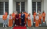 Den Haag 22 februari 2022
De nederlandse medaille winnaars zijn te gast bij Koning Willem Alexander en Koningin Maxima op paleis Noordeinde. Aanwezig oa Irene Schouten Suzanne Schulting Ireen Wust Thomas Krol Antoinette de Jong Marijke Groenewoud Selma Poutsma Yara v kerkhof Xandra Velzeboer Kimberley Bos Patrick Roest en Kjeld Nuis