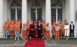 Den Haag 22 februari 2022
De nederlandse medaille winnaars zijn te gast bij Koning Willem Alexander en Koningin Maxima op paleis Noordeinde. Aanwezig oa Irene Schouten Suzanne Schulting Ireen Wust Thomas Krol Antoinette de Jong Marijke Groenewoud Selma Poutsma Yara v kerkhof Xandra Velzeboer Kimberley Bos Patrick Roest en Kjeld Nuis