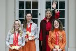 Den Haag 22 februari 2022
De nederlandse medaille winnaars zijn te gast bij Koning Willem Alexander en Koningin Maxima op paleis Noordeinde. Aanwezig oa Irene Schouten Suzanne Schulting Ireen Wust Thomas Krol Antoinette de Jong Marijke Groenewoud Selma Poutsma Yara v kerkhof Xandra Velzeboer Kimberley Bos Patrick Roest en Kjeld Nuis