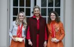 Den Haag 22 februari 2022
De nederlandse medaille winnaars zijn te gast bij Koning Willem Alexander en Koningin Maxima op paleis Noordeinde. Aanwezig oa Irene Schouten Suzanne Schulting Ireen Wust Thomas Krol Antoinette de Jong Marijke Groenewoud Selma Poutsma Yara v kerkhof Xandra Velzeboer Kimberley Bos Patrick Roest en Kjeld Nuis