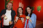 Schiphol 21 februari 2022
De olympische sporters en medaille winnaars komen terug uit Peking en worden gehuldigd in het Hilton Hotel. Suzanne Schulting met ouders