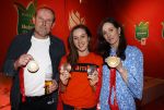 Schiphol 21 februari 2022
De olympische sporters en medaille winnaars komen terug uit Peking en worden gehuldigd in het Hilton Hotel. Suzanne Schulting met ouders