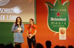 Schiphol 21 februari 2022
De olympische sporters en medaille winnaars komen terug uit Peking en worden gehuldigd in het Hilton Hotel. Suzanne Schulting met moeder
