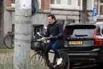 Amsterdam 8 maart 2023
Jacob Derwig leert zijn teksten terwijl hij door Amsterdam zuid fietst