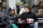 Amsterdam 8 maart 2023
Soy Kroon en Tina de Bruin op terras in Amsterdam zuid