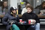 Amsterdam 8 maart 2023
Soy Kroon en Tina de Bruin op terras in Amsterdam zuid