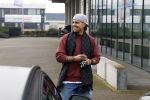 Wilnis 16 februari 2023
Andre Hazes krijgt de sleutel van zijn nieuwe huis nadat hij bij de Notaris is geweest.
Zij PAen neef Djarno waren er ook bij .