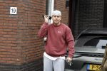 Wilnis 16 februari 2023
Andre Hazes krijgt de sleutel van zijn nieuwe huis nadat hij bij de Notaris is geweest.
Zij PAen neef Djarno waren er ook bij .