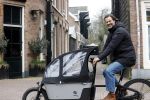 Amsterdam 21 februari 2023
Arie Boomsma op zijn bakfiets onderweg naar Vondelgym.