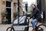 Amsterdam 21 februari 2023
Arie Boomsma op zijn bakfiets onderweg naar Vondelgym.
