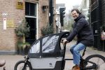 Amsterdam 21 februari 2023
Arie Boomsma op zijn bakfiets onderweg naar Vondelgym.