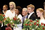 Amsterdam 5 maart 2023
Premiere les Miserables in Carre.
cast met  oa Milan van Waardenburg  Vajen v d Bosch Freek Bartels . 
Cameron Mackintosch kwam ook kijken