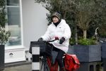Amsterdam, 13 maart 2023
Chazia Mourali op de fiets in Amsterdam