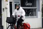 Amsterdam, 13 maart 2023
Chazia Mourali op de fiets in Amsterdam