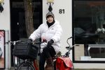Amsterdam, 13 maart 2023
Chazia Mourali op de fiets in Amsterdam