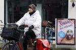 Amsterdam, 13 maart 2023
Chazia Mourali op de fiets in Amsterdam