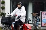 Amsterdam, 13 maart 2023
Chazia Mourali op de fiets in Amsterdam