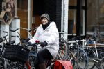 Amsterdam, 13 maart 2023
Chazia Mourali op de fiets in Amsterdam