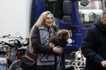 Amsterdam 3 maart 2023
Gaby Blaaser zwanger in Amsterdam zuid met een vriendin en haar hond