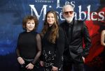 Amsterdam 5 maart 2023
Premiere les Miserables in Carre.
Henriette Tol met haar partner Rob Snoek en dochter Louise
