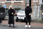 Amsterdam 21 februari 2023
Johnny Heitinga en zijn vrouw Charlotte Sophie in hun nieuwe Eli Zero stads wagentje.