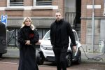 Amsterdam 21 februari 2023
Johnny Heitinga en zijn vrouw Charlotte Sophie in hun nieuwe Eli Zero stads wagentje.