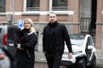 Amsterdam 21 februari 2023
Johnny Heitinga en zijn vrouw Charlotte Sophie in hun nieuwe Eli Zero stads wagentje.