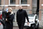 Amsterdam 21 februari 2023
Johnny Heitinga en zijn vrouw Charlotte Sophie in hun nieuwe Eli Zero stads wagentje.