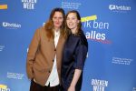 Amsterdam 10 maart 2023
Boekenbal 2023 in de schouwburg van Amsterdam.
Maartje Wortel met vriendin Femke Heemskerk