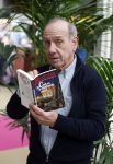 Amsterdam 22 februari 2023
Peter Romer signeert zijn nieuwste Baantjer boek op de huishoudbeurs.