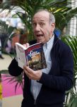 Amsterdam 22 februari 2023
Peter Romer signeert zijn nieuwste Baantjer boek op de huishoudbeurs.