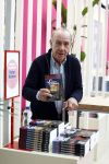 Amsterdam 22 februari 2023
Peter Romer signeert zijn nieuwste Baantjer boek op de huishoudbeurs.